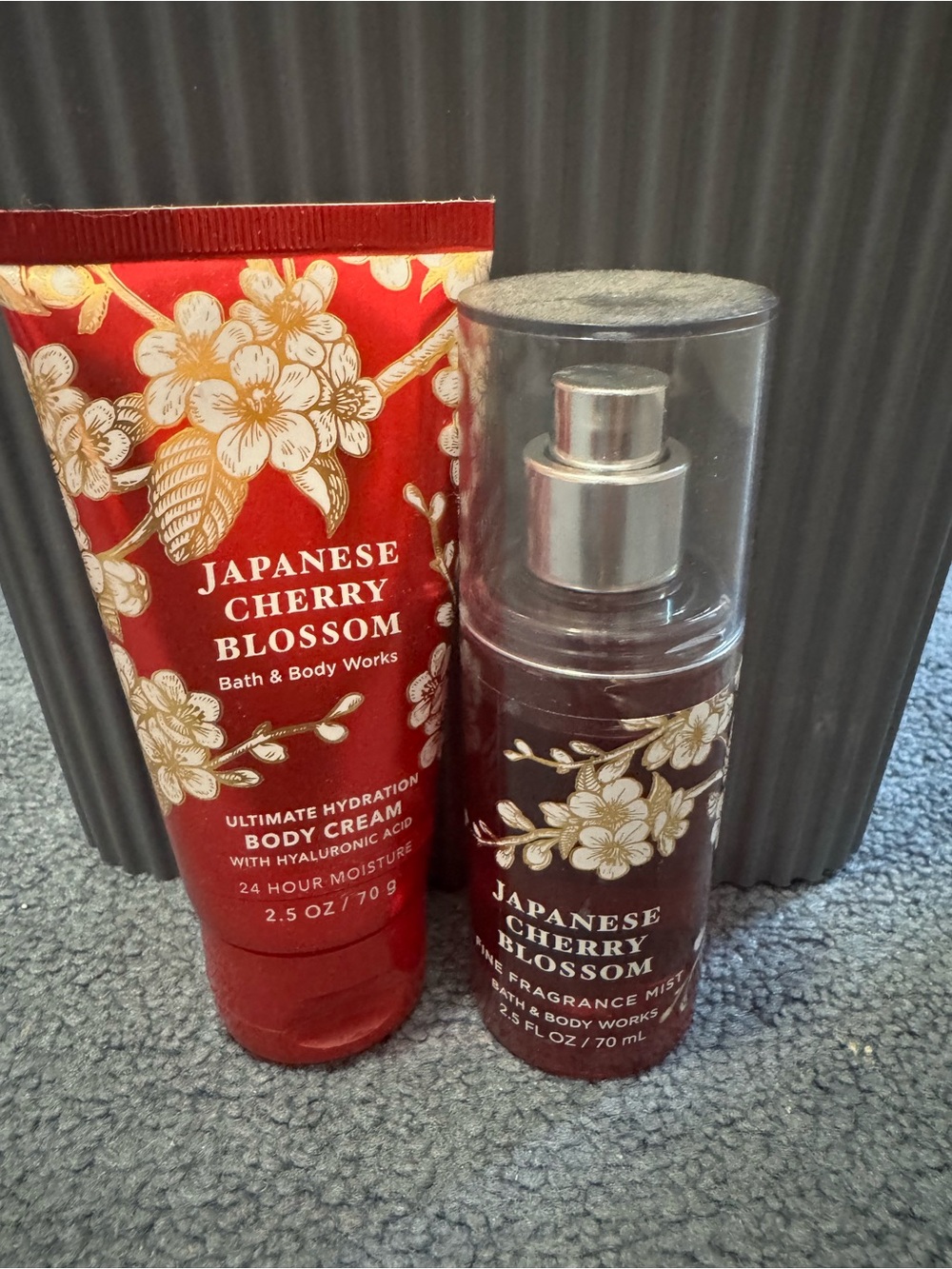Bath & Body Works Japanese Cherry Blossom Body Cream & Fragrance Mist - Red